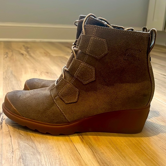 Sorel Suede Booties - Picture 3 of 6